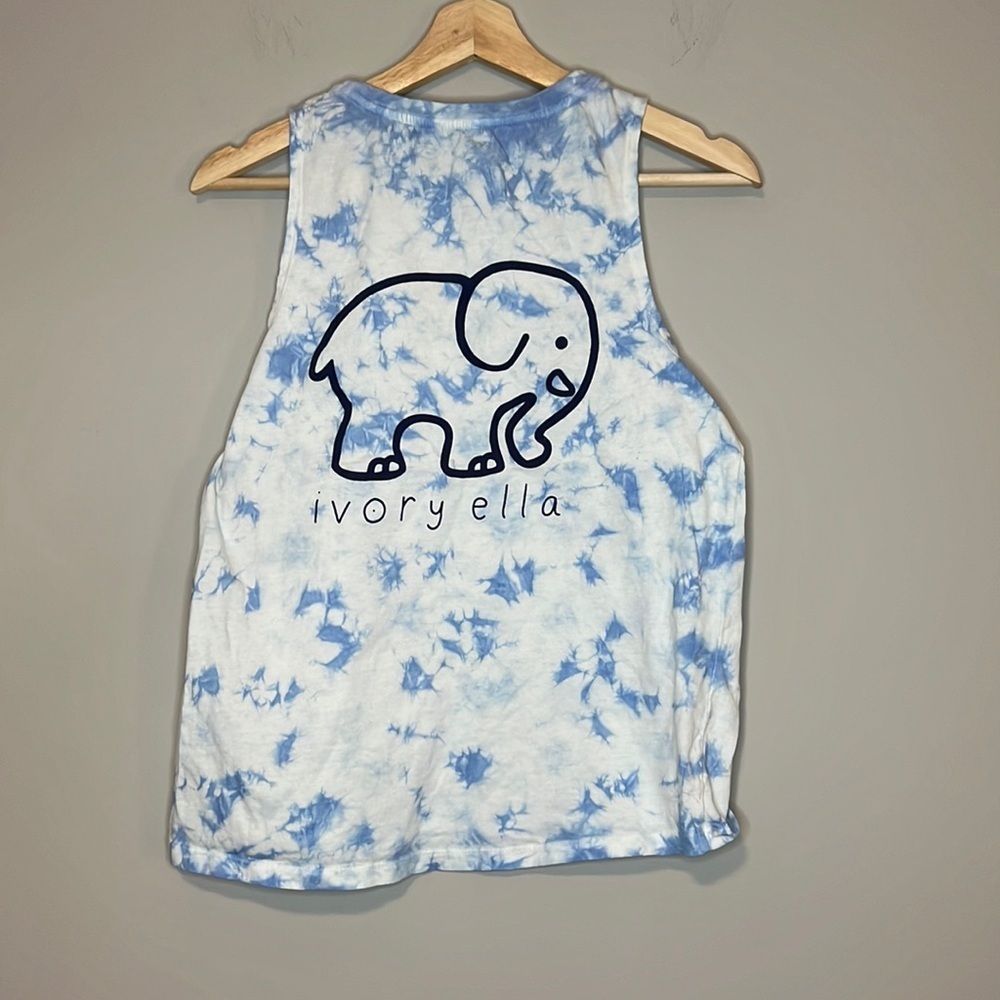 𝅺IVORY Ella Tank - Size M - NWOT